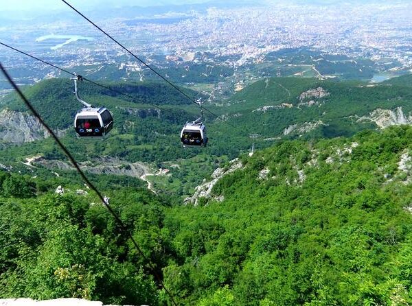 ألبانيا 10 أيام 9 ليالي شخصين